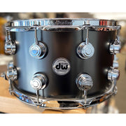 DW drums - Série Collector's Caisse Claire 8x14 Noir Satiné Sur Laiton DRVD0814SVCBK