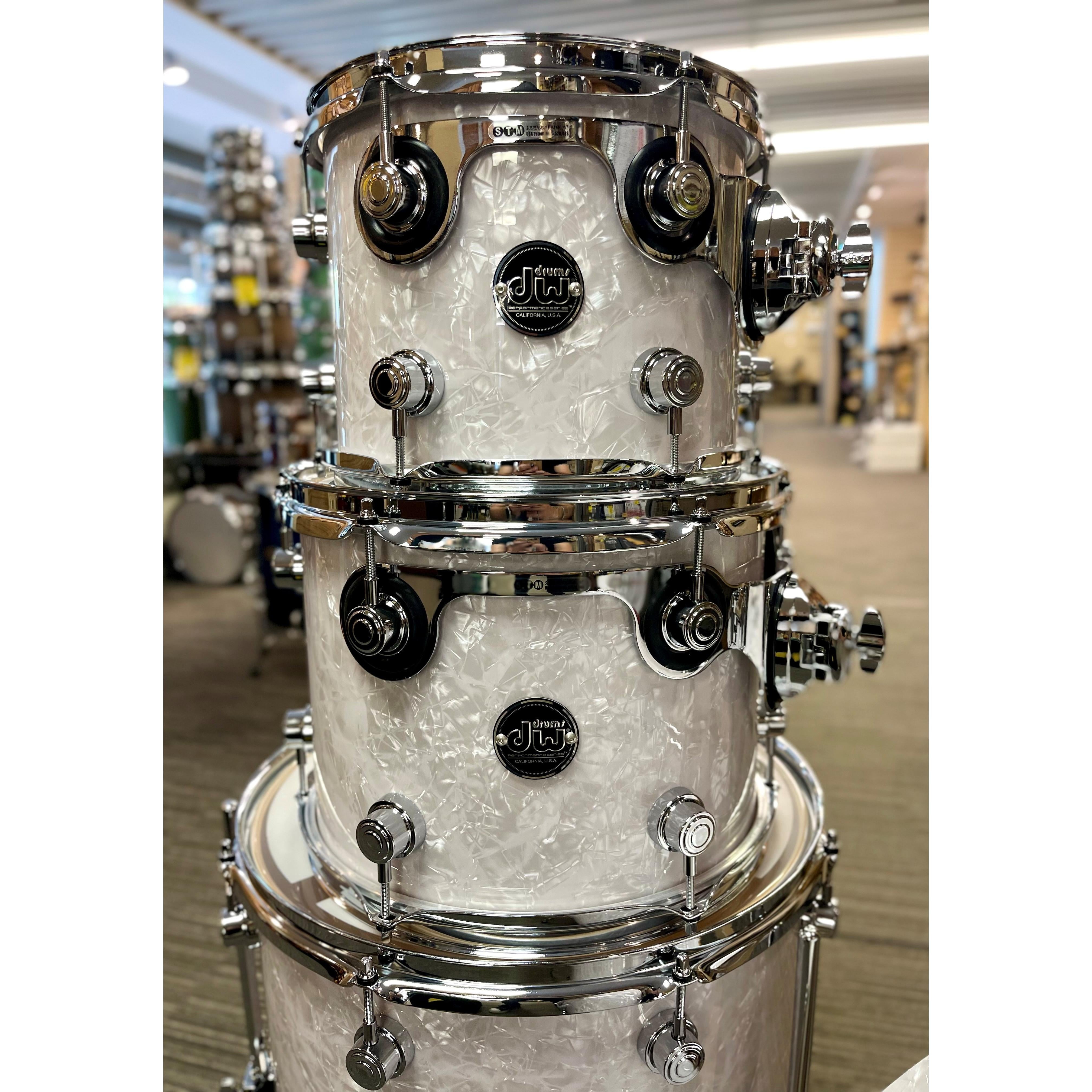 DW drums - Série Performance Ensemble 4-morceaux White Marine