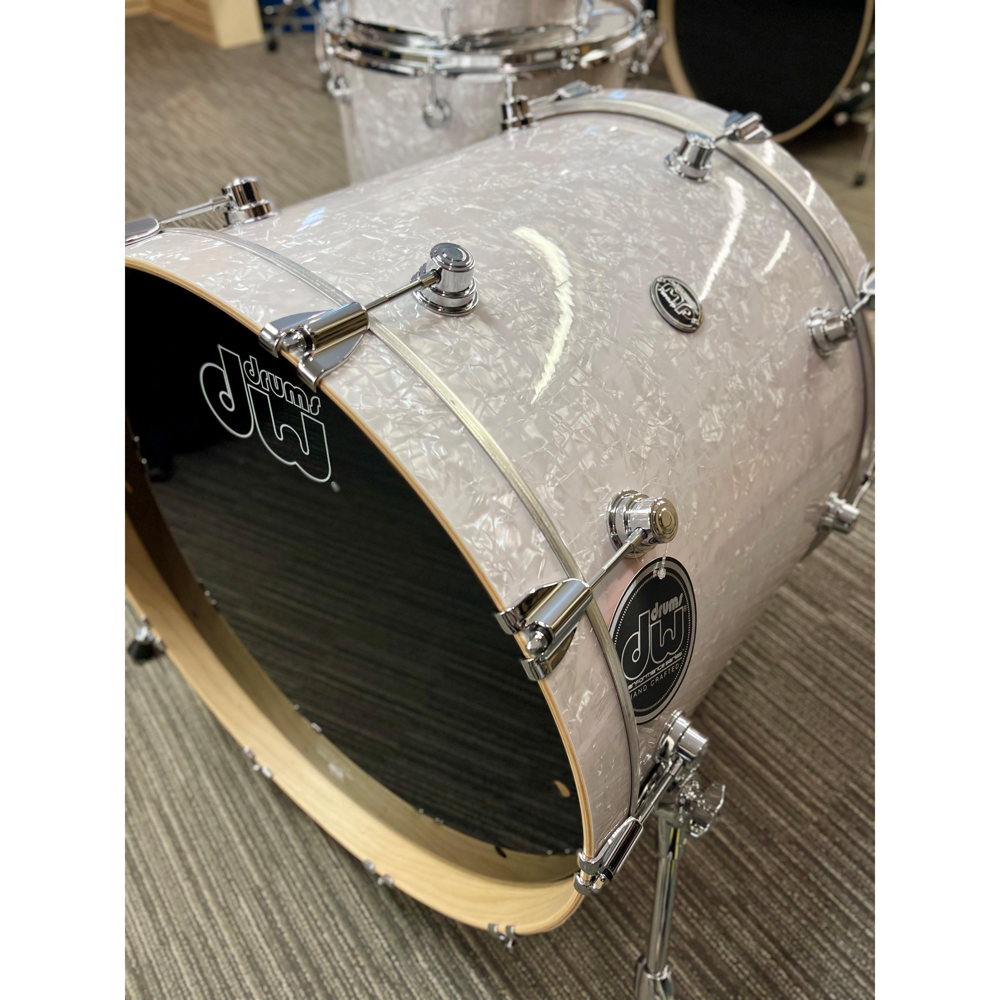 DW drums - Série Performance Ensemble 4-morceaux White Marine