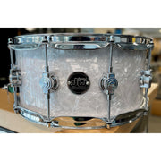 DW Drums - Performance Series Snare 6x14 White Marine DPFHM6514SCX655