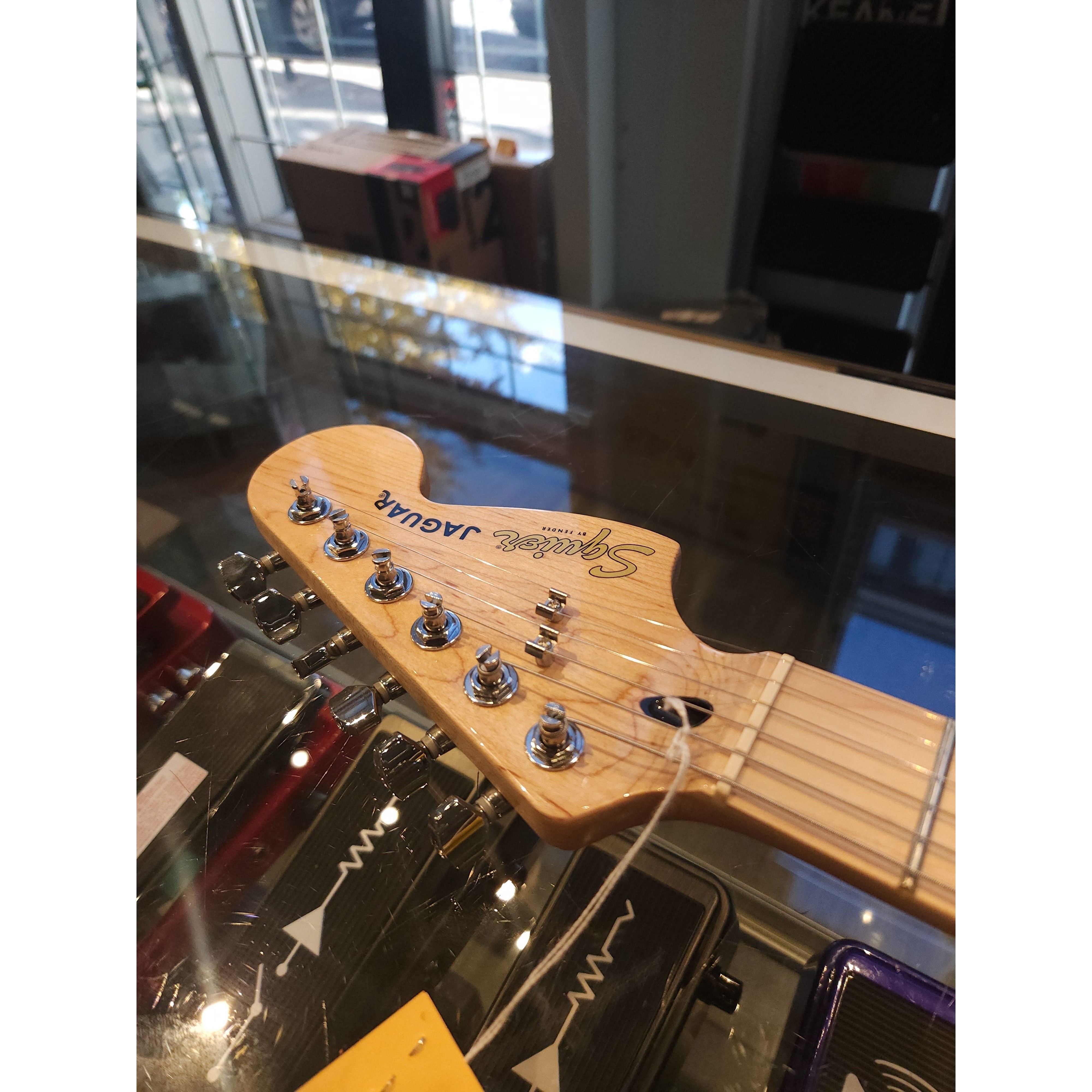 Squier - Limited Edition FSR Affinity Jaguar® HSS – Graffiti